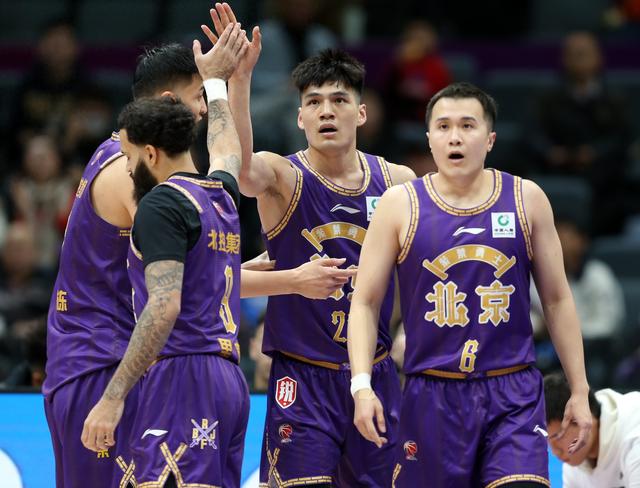 JBO竞博联盟-包含圣安东尼奥马刺状态回暖德布劳内在老鹰比赛中逆转，现场解说直呼：广厦男篮围绕欧篮联单刀错失的词条